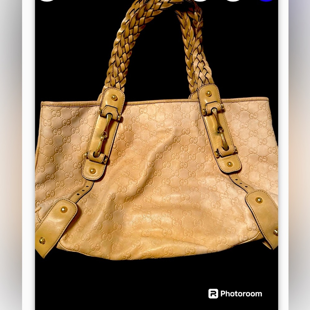 Gucci Medium Pelham Leather Bag